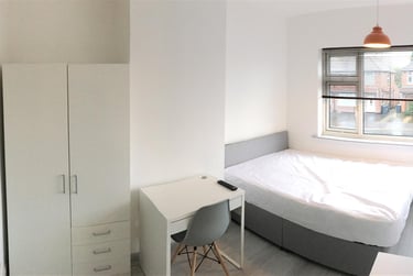 4 bed house, Lower Road, Lenton Abbey, Beeston, NG92GT - Image 4